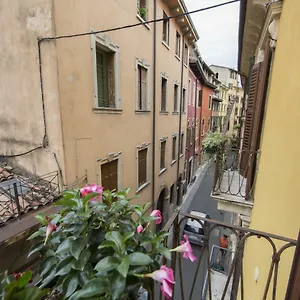 alices-apartment.hotelinveneto.com/