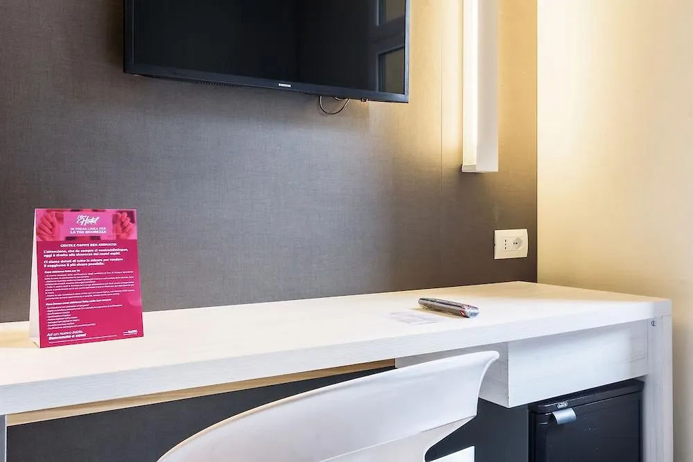 B&B Hotel Milano Aosta 3*, Milaan