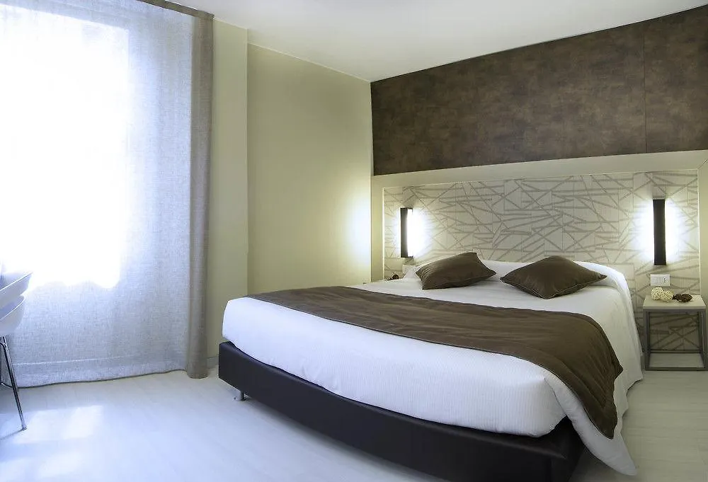 ***  B&B ホテル ミラノ アオスタ イタリア