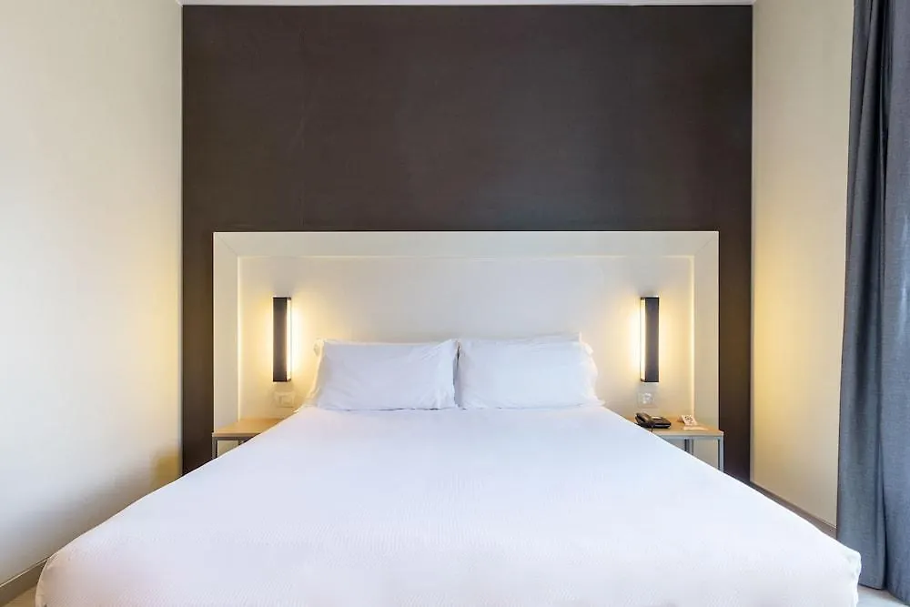***  B&B ホテル ミラノ アオスタ イタリア